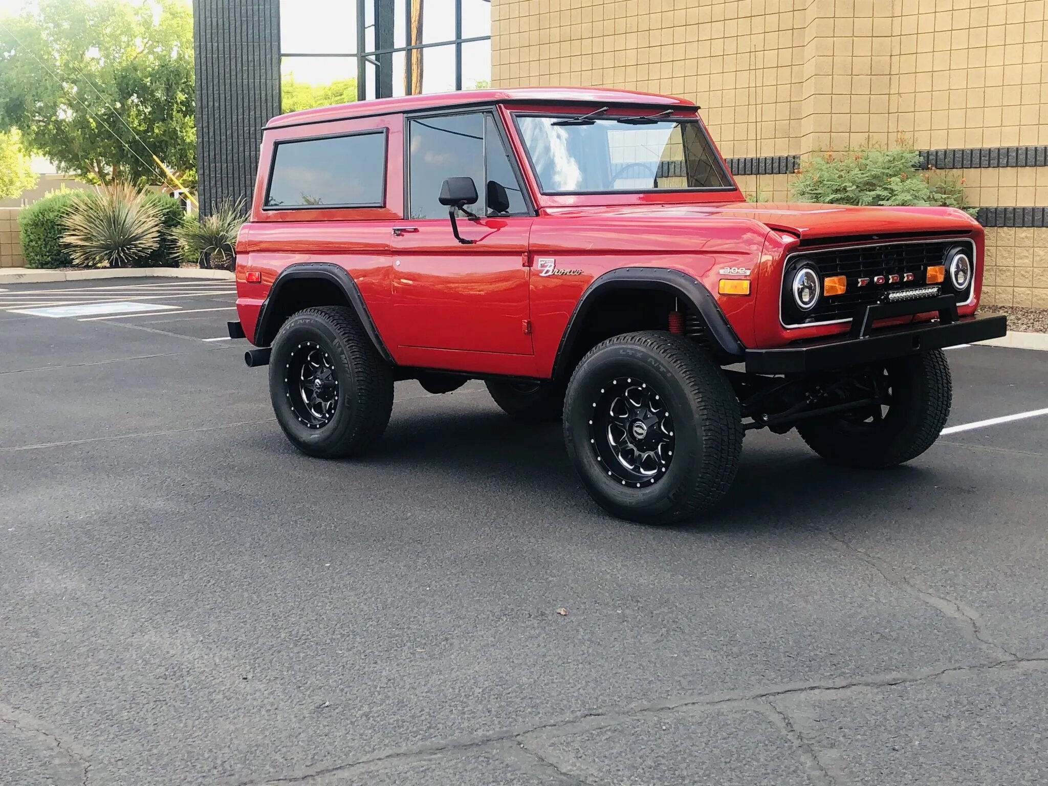 1971 Ford Bronco 302CI V8 Suspension Lift – Muscle Vintage Cars