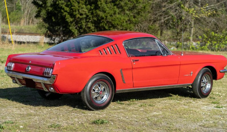 1965 Ford Mustang Fastback 200 I6 – Muscle Vintage Cars